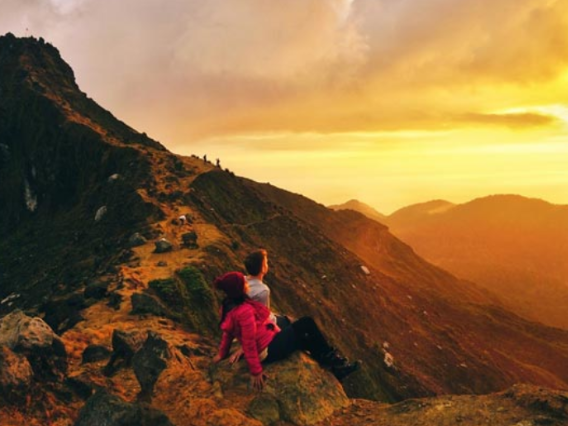 menikmati-keindahan-alam-gunung-sibayak-di-berastagi
