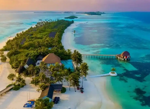 Pesona Maldives, Surga Tropis di Tengah Samudra