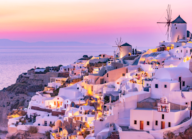 Menjelajahi Keindahan Pulau Santorini di Yunani