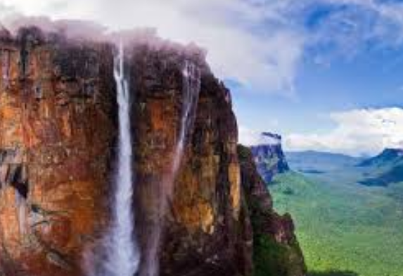Wisata Angel Falls di Canaima National Park