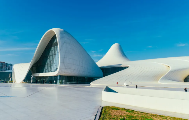 Menikmati Keindahan Kota Baku dan Arsitekturnya yang Modern