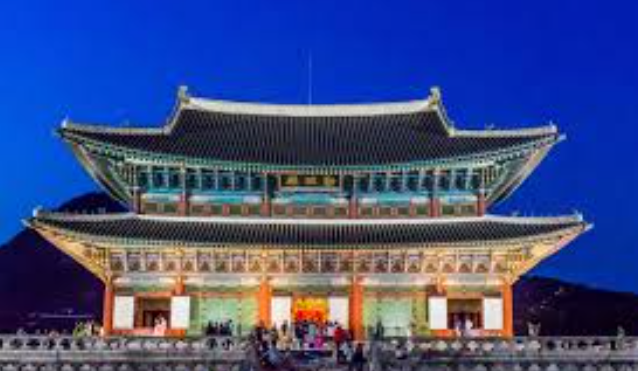 Menikmati Suasana Tradisional di Gyeongbokgung Palace