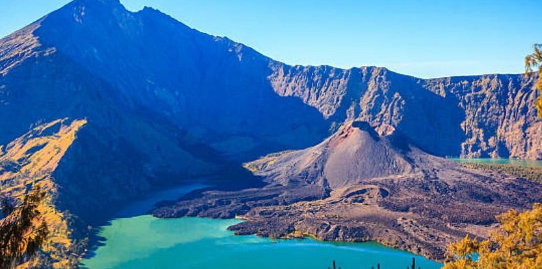 Review Gunung Rinjani Keindahan Trekking dan Segara Anak