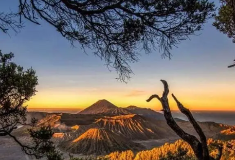 Review Wisata Gunung Bromo: Sunrise Memukau